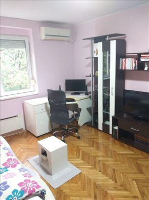 Braće Jerković, Piva Karamatijevića, 49m2