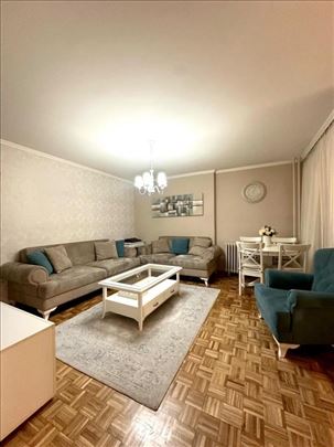 Namešten stan na Novom naselju