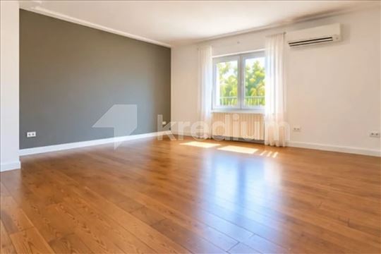 Petra Mrkonjića 01 | Senjak | Stan sa apartmanom
