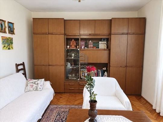 Karaburma – 64 m², 2.5, zastakljena lođa ID#10569