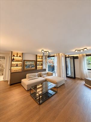 Lux stan | 72 m², uknjižen | renoviran