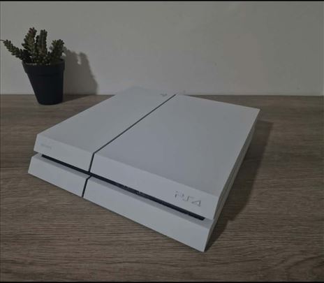Sony Playstation 4 Fat White Limited Edition