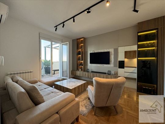 Trosoban stan Zemun, 70m2