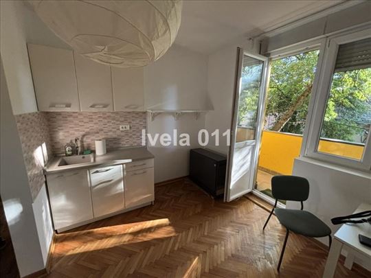 Uknjižena garsonjera - za svaku preporuku ID#4342