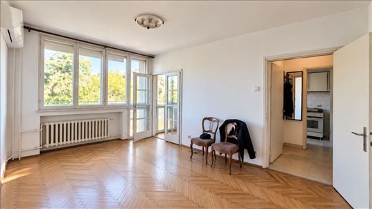 Bulevar Zorana Đinđića, 35 m², Studentski grad 