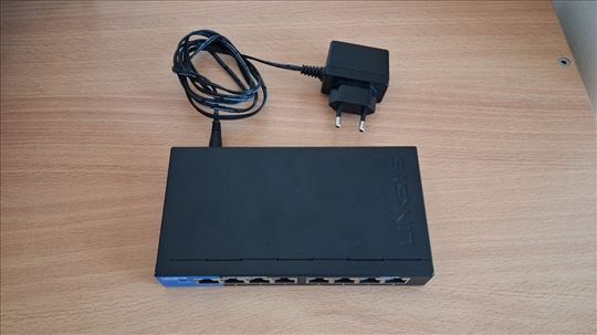 Linksys LGS108V2 gigabitni eth. svič sa 8 portova