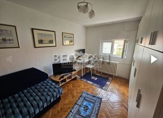 Novi Beograd-Fontana-Carina ID#1657