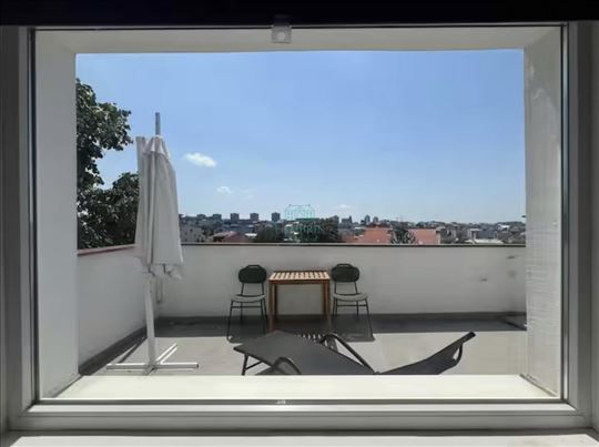 Odličan 36m2 + 12m2 terasa