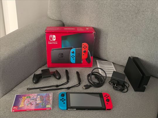 Nintendo Switch V2 – Perfektno stanje FULL pakovan