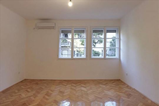 AUTOKOMANDA, Bože Jankovića, Dvosoban, 49m2, renov
