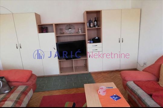 Blok 9A, Džona Kenedija–36m².1.5. u blizini Kej-a