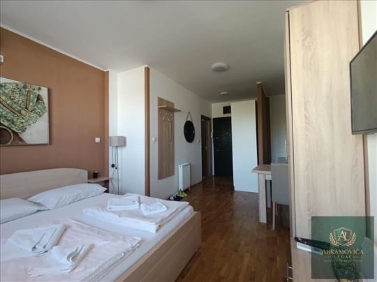 Garsonjera, Nova Pazova, uknižen, odmah useljiv