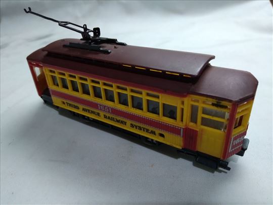 Mehano elektricni tramvaj HO, ispravan, bez prikol