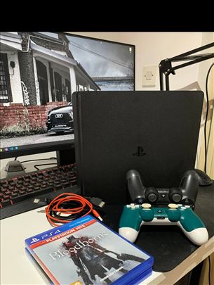 Playstation 4 slim 1 tb + 2 džojstikom 