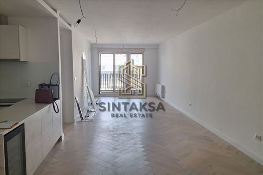 Vračar, Loznička,120m2 ,3 spavaće sobe, 2 parking