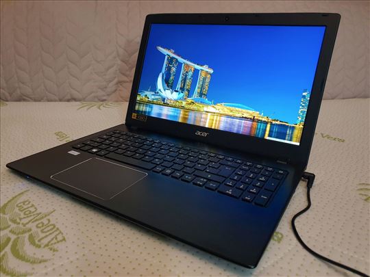 Acer Aspire/i5-6267U/8GB DDR4/240GB SSD/15.6 FHD