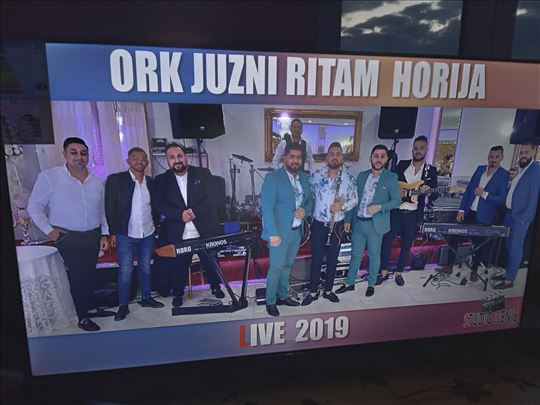 prodajem TV uredjaj Vox marke 55inci hitna prodaja