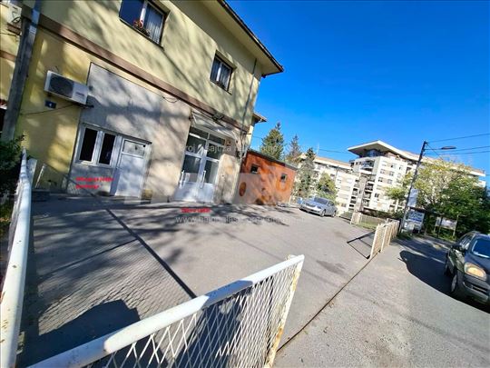 Poslovni prostor 150m2 izdavanje pored Paunov Breg
