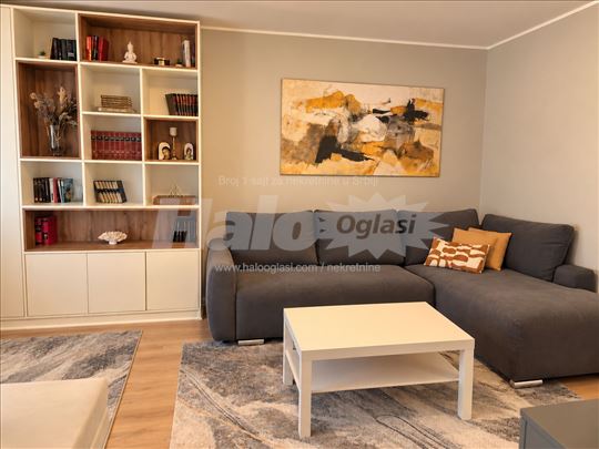 Braće Jerković – renoviran dvosoban stan, 55 m²