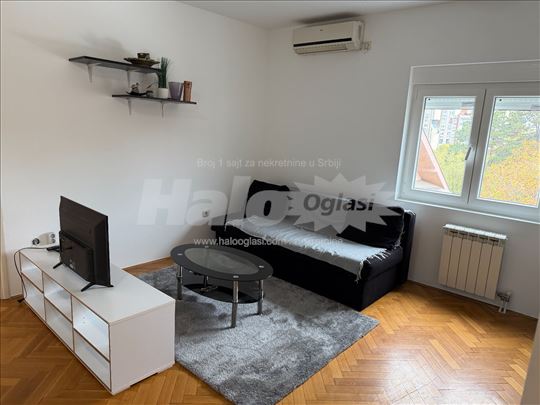 LUX novogradnja Banjica 42m2 1.5