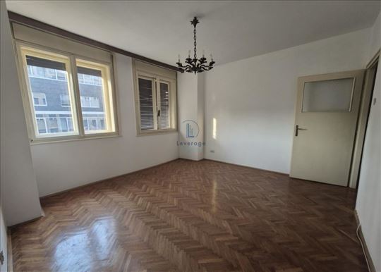 Skupština, Takovska, 79 m2