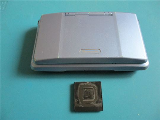 CycloDS (R4) kartica za Nintendo DS konzolu + 2GB
