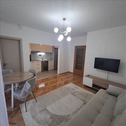 Lux, 3.0, Vračar ID#1096