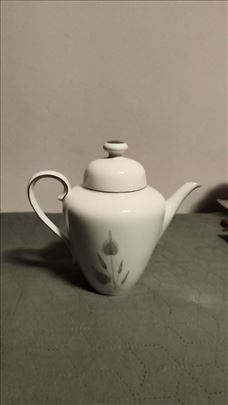 Prelep vintage ESCENBACH Bavaria porcelanski čajni