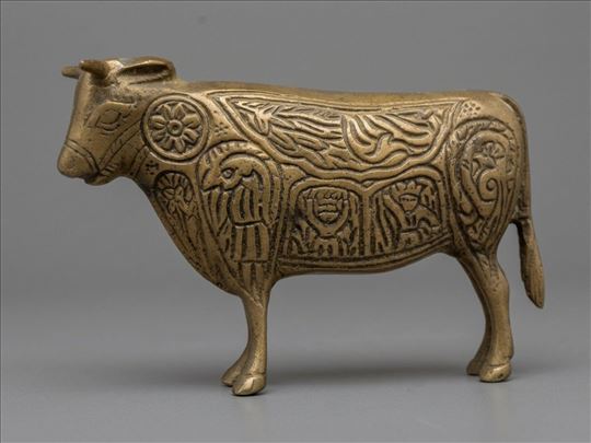 Stara mesingana figura bika