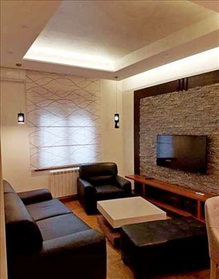 Đeram pijaca, novogradnja, garaža, ID 10258