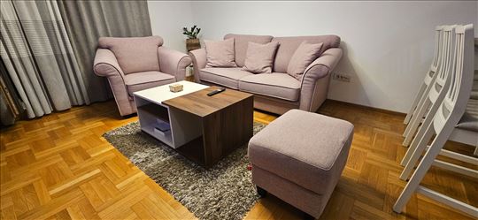 Dvosed sa foteljom i tabureom