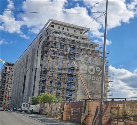 Dvosoban Lux sa garažom Banovo Brdo