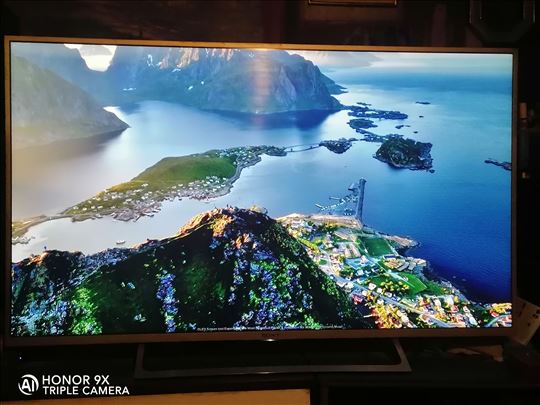 Sony Bravia KD-49XE7005 / 49 inča / 4K Ultra HD