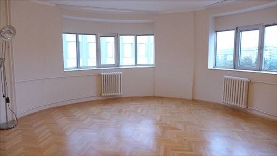 Uzun Mirkova,80m2, 5kancelarija, poslovni apartman