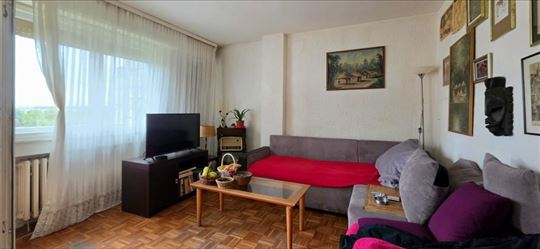 Blok 70 – Trosoban stan, 64 m² mereno, dve spavaće