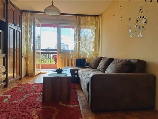 Blok 70a, namešten 2.0 stan sa lođom (Pet Friendly