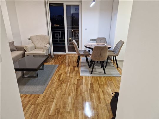 Green Residence CENTAR kod Hale Pionir sa garazom
