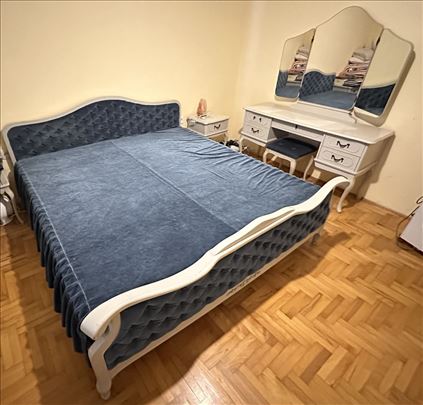 Prodajem kompletnu stilsku spavaću sobu – odlično 