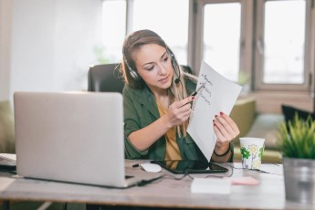 Da li se isplati raditi dva posla – dodatna zarada ili put ka sagorevanju?
