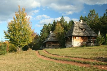 Vlada Srbije za program kupovine kuće na selu izdvojila još 395 mil RSD