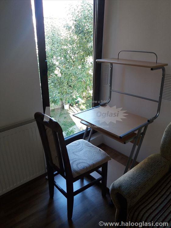 Izdavanje apartmana/Aerodrom — fotografija