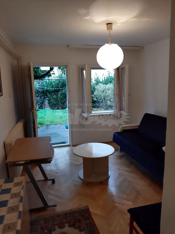 Garsonjera, Banovo Brdo, kod Šumarskog fakulteta Halo Oglasi