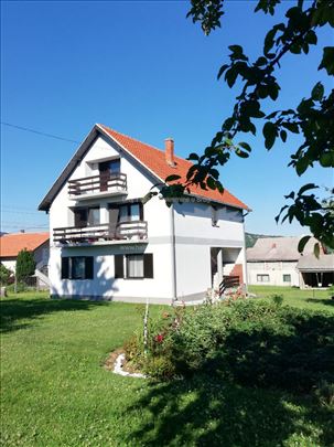 Prodaja kuća Gornji Milanovac grad | Halo oglasi nekretnine