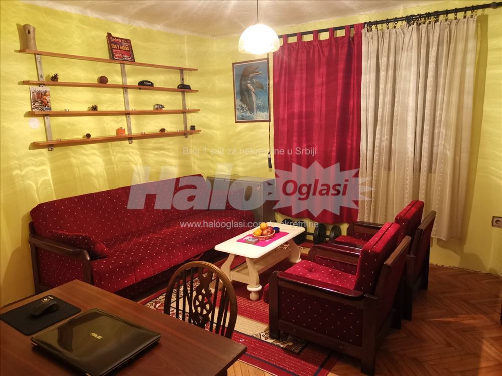 Banovo Brdo, centar garsonjera 26m2 kod Opstine, Halo Oglasi