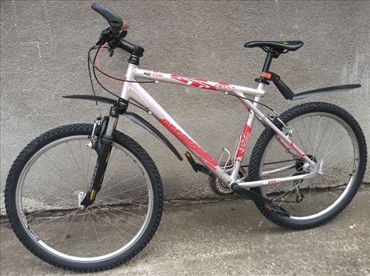 GT Aggressor alu mtb bicikl 3x8 | Halo 