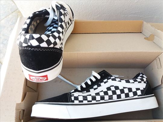 vans 43