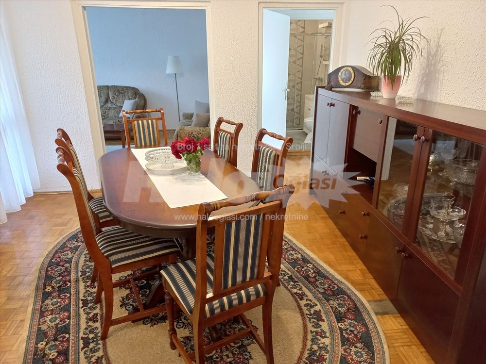 Zemun, odlican stan 58m2/ Zemun, apartment 58m2 Halo Oglasi