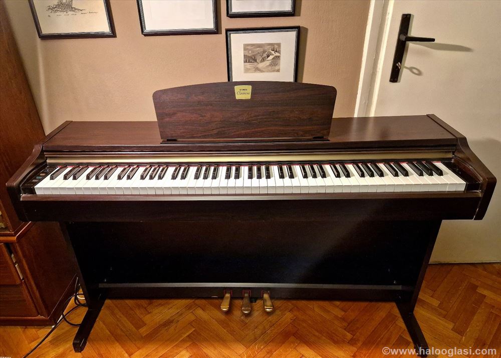 Yamaha Clavinova CLP115 Halo Oglasi