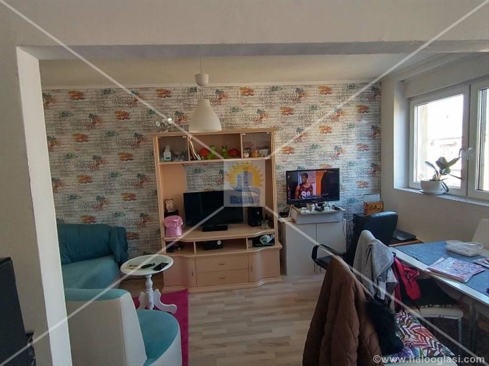 Krnjača, Zrenjaninski put Halo Oglasi