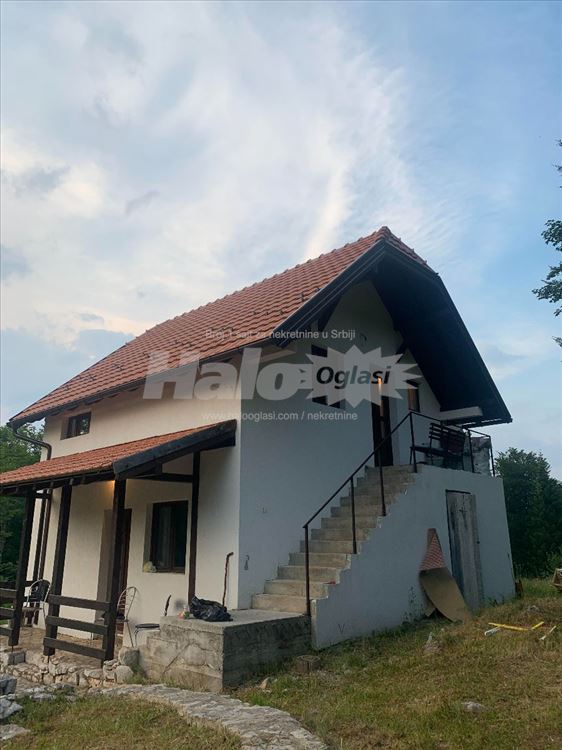 Prelep plac na Tari Halo Oglasi